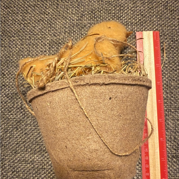 Primitive Spring decor. - Picture 7 of 10